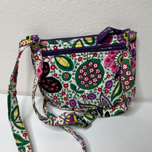 Vera Bradley Crossbody - Picture 2 of 4